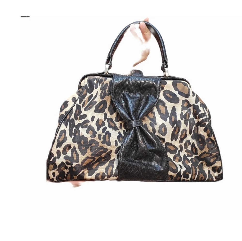 Jessica Simpson Leopard Cheetah Animal Print Bag With Black Bow